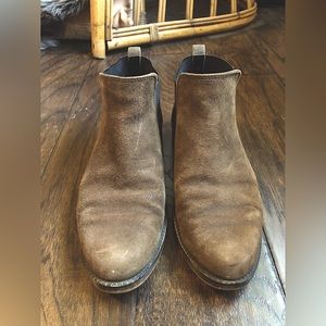 Franco Sarto suede booties